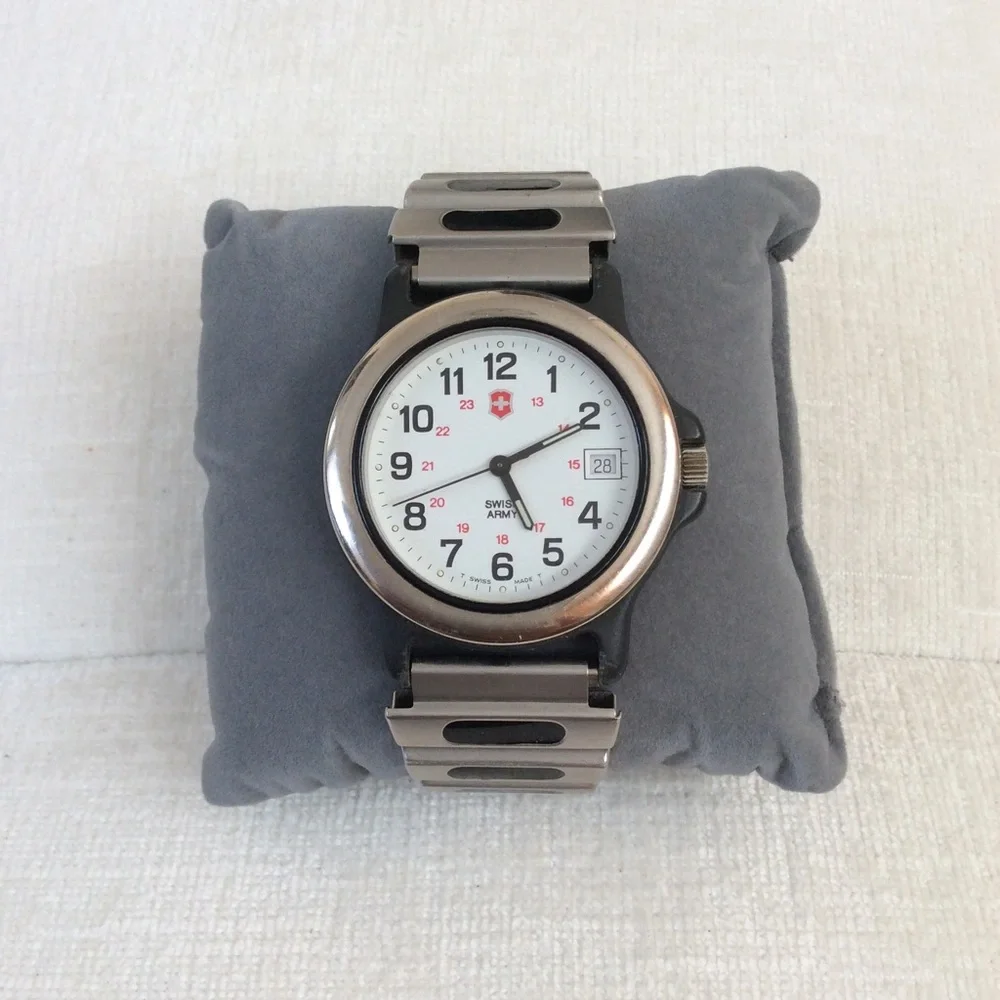 Vintage Victorinox Swiss Army Watch .